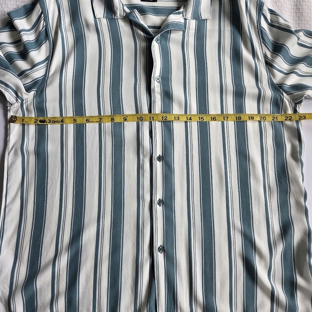 RVCA Men's Striped Green and White Lightweight Shirt. - Picture 5 of 7